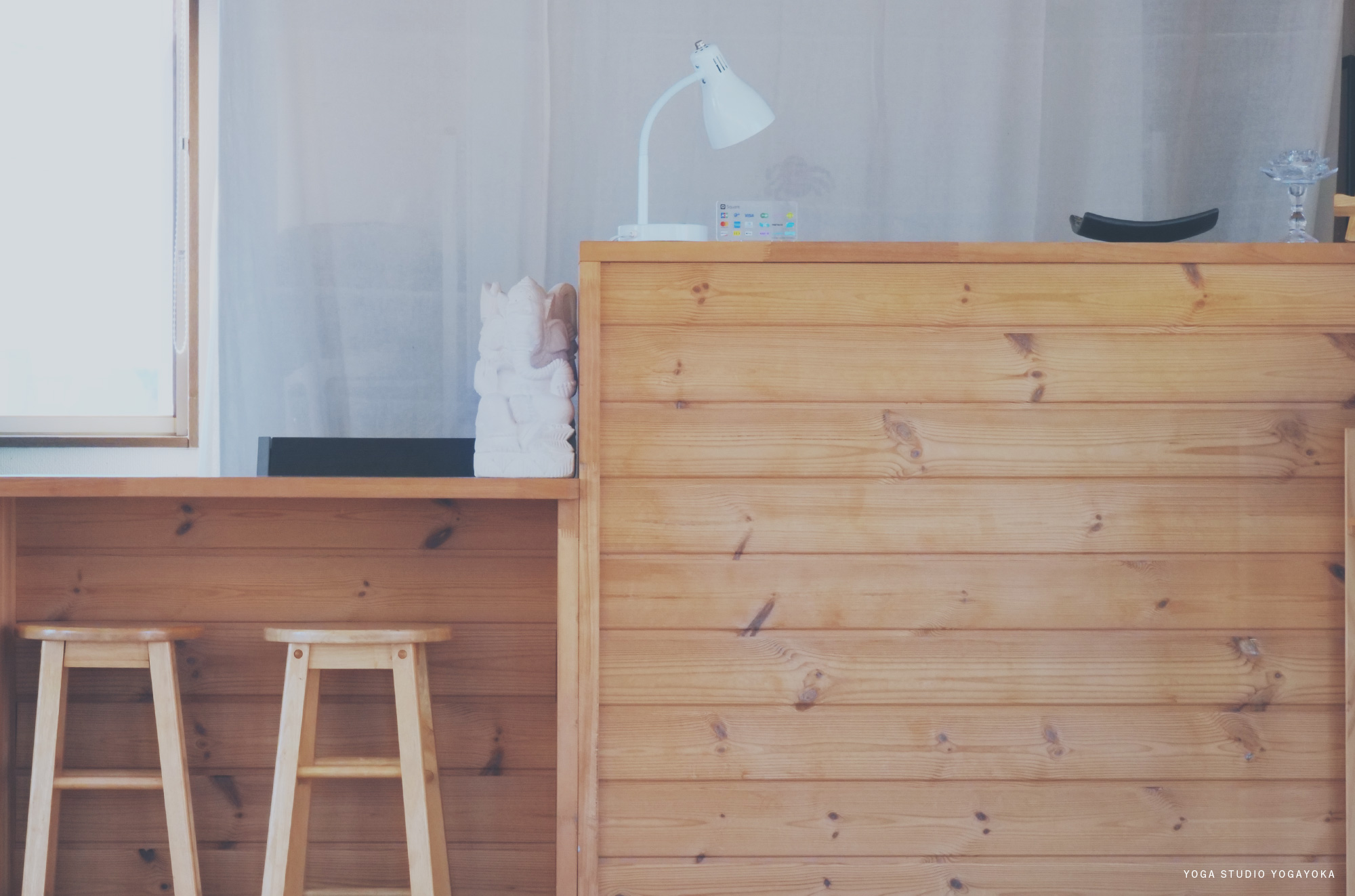 スタジオの受付